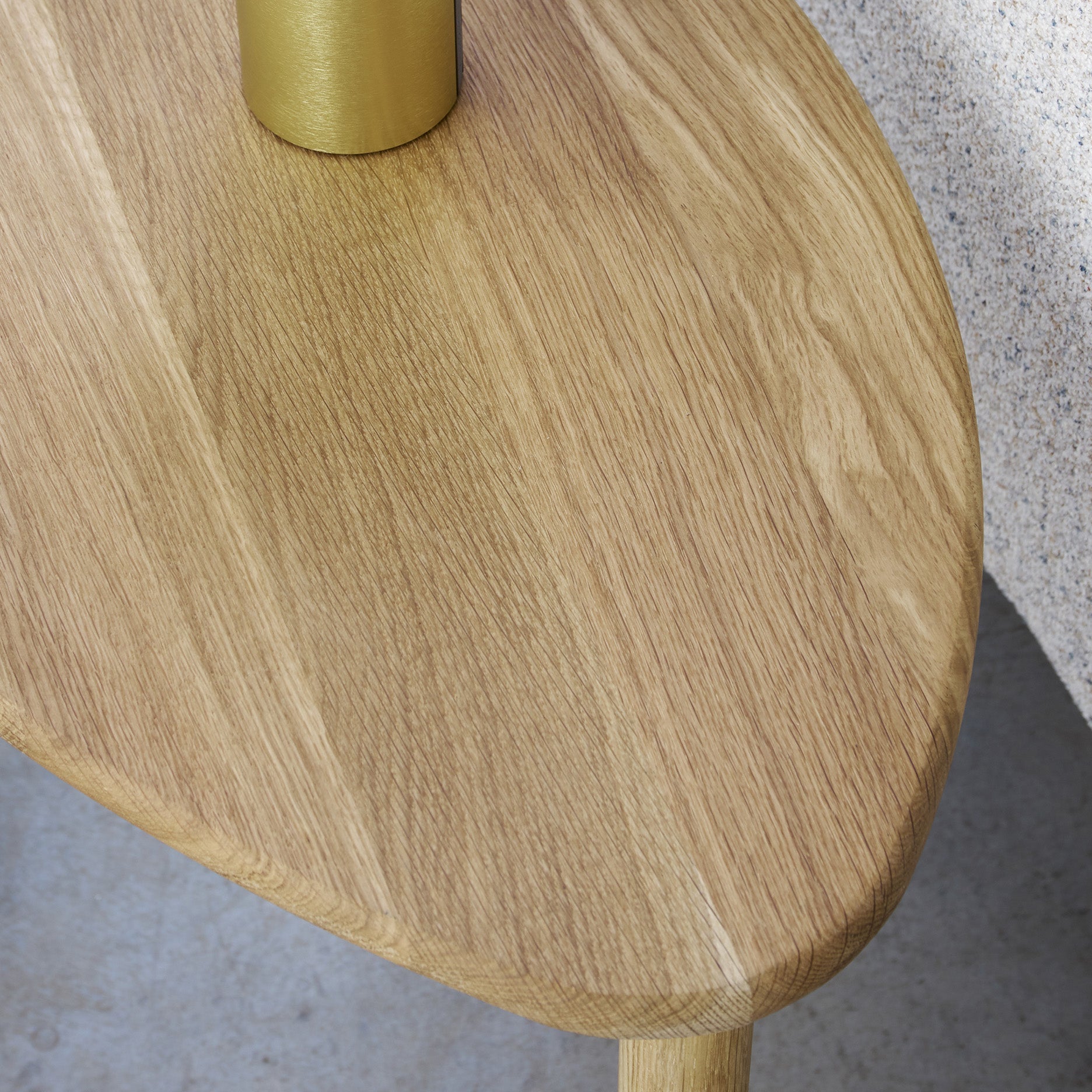 Pebble sidebord H40 cm, FSC-certificeret egetræ